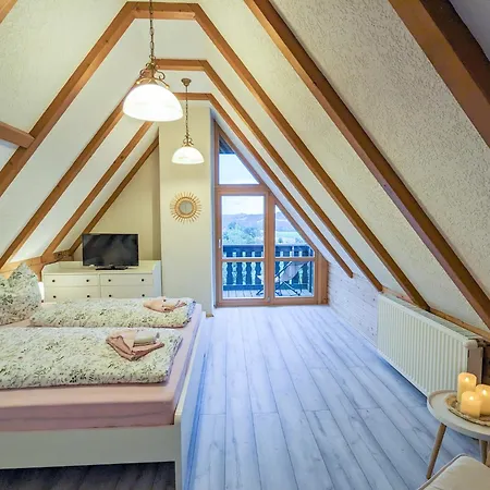 B8 Urlaubsmagie Bergsteigerwohnung Mit Balkon Mit Aussicht Aufs Elbsandsteingebirge *