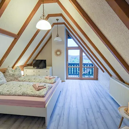 B8 Urlaubsmagie Bergsteigerwohnung Mit Balkon Mit Aussicht Aufs Elbsandsteingebirge شقة *