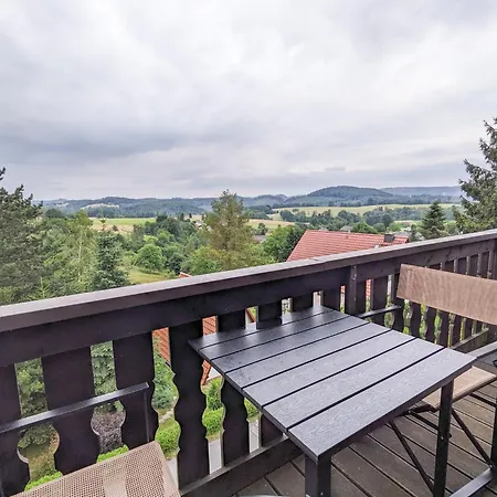 B8 Urlaubsmagie Bergsteigerwohnung Mit Balkon Mit Aussicht Aufs Elbsandsteingebirge * Зебниц