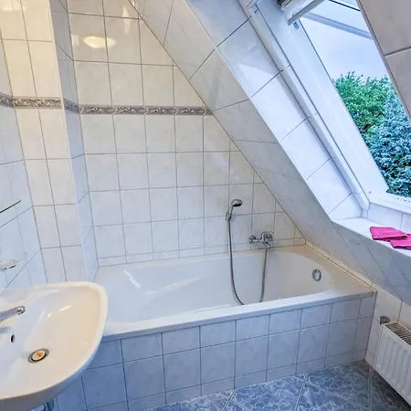 Апартаменты B8 Urlaubsmagie Bergsteigerwohnung Mit Balkon Mit Aussicht Aufs Elbsandsteingebirge Зебниц