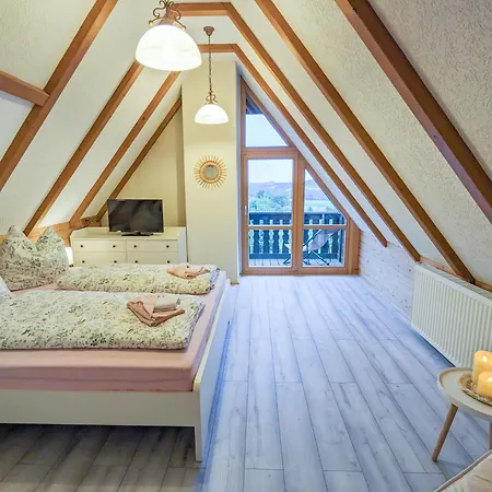 B8 Urlaubsmagie Bergsteigerwohnung Mit Balkon Mit Aussicht Aufs Elbsandsteingebirge *