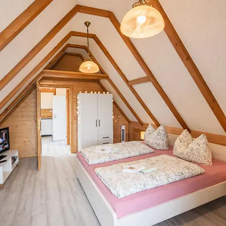 Urlaubsmagie - Bergsteigersuite - Mit Balkon - Blick In Saechsische Schweiz *
