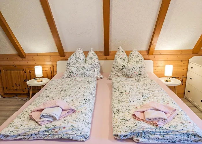 B8 Urlaubsmagie Bergsteigerwohnung Mit Balkon Mit Aussicht Aufs Elbsandsteingebirge زبنيتس