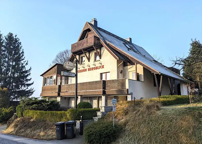 B8 Urlaubsmagie Bergsteigerwohnung Mit Balkon Mit Aussicht Aufs Elbsandsteingebirge زبنيتس