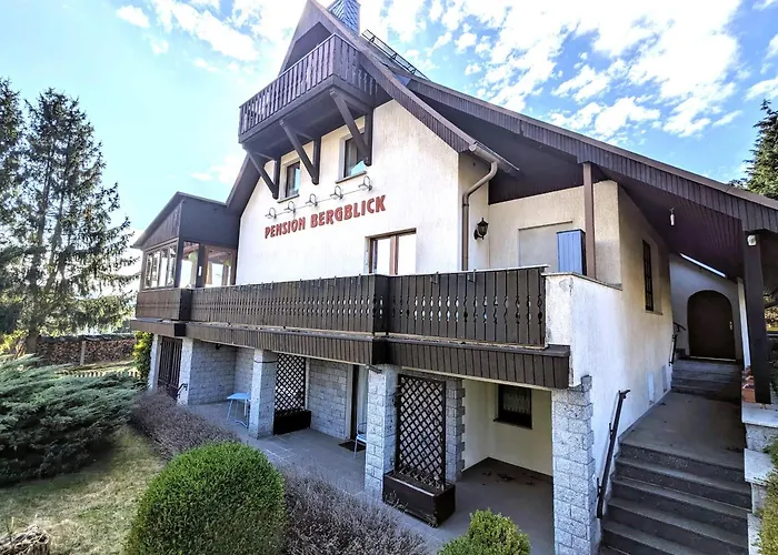 B8 Urlaubsmagie Bergsteigerwohnung Mit Balkon Mit Aussicht Aufs Elbsandsteingebirge شقة