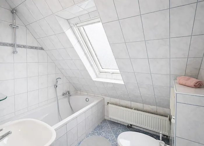 B8 Urlaubsmagie Bergsteigerwohnung Mit Balkon Mit Aussicht Aufs Elbsandsteingebirge