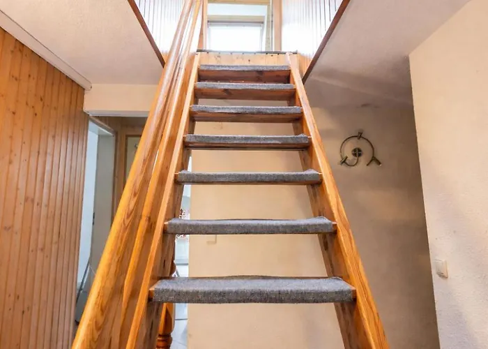 B8 Urlaubsmagie Bergsteigerwohnung Mit Balkon Mit Aussicht Aufs Elbsandsteingebirge شقة